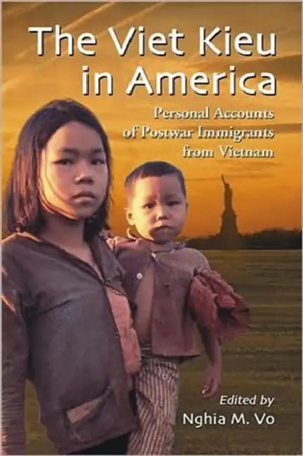 Buy The Viet Kieu in America (English, Nghia M. Vo) — BookShops.in